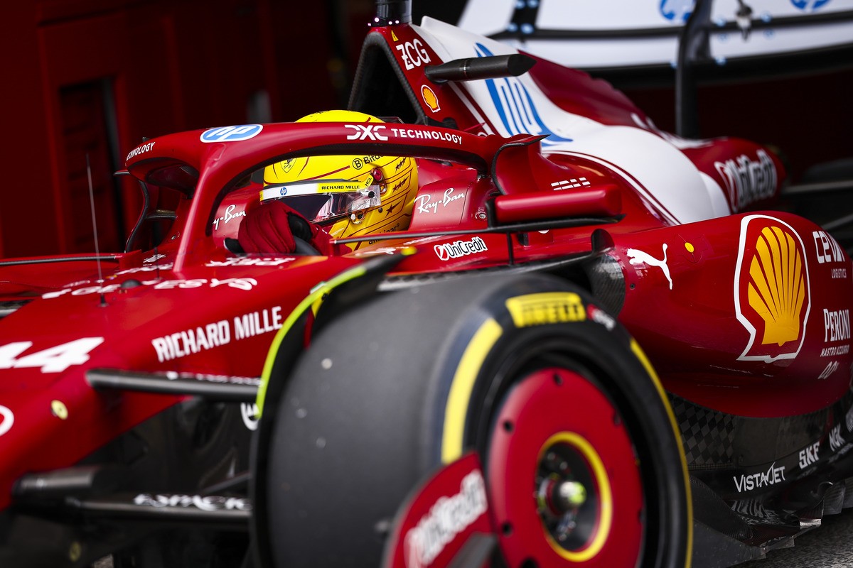 Villeneuve megint Hamiltont kritizálta: „Nem azt kapják, amire aláírtak”